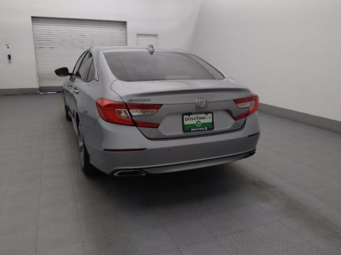 Used 2018 Honda Accord Touring image 6