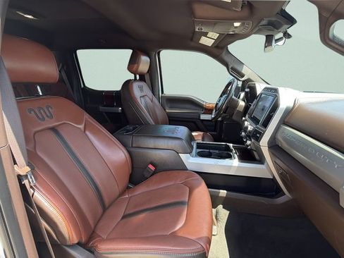 Used 2022 Ford F450 King Ranch w/ FX4 Off-Road Package AWD/4WD image 12