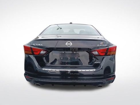 Certified 2020 Nissan Altima 2.5 Platinum image 3