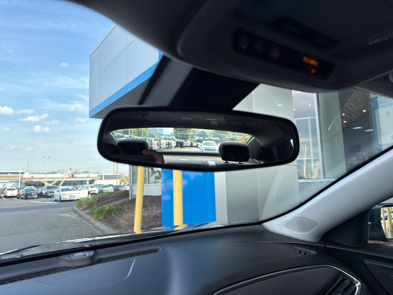 Used 2020 Chevrolet Malibu LT FWD image 28