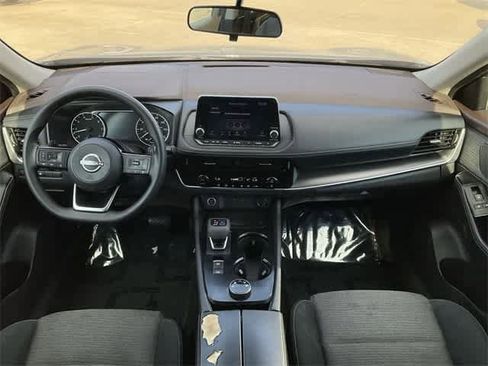 Used 2022 Nissan Rogue SV image 18