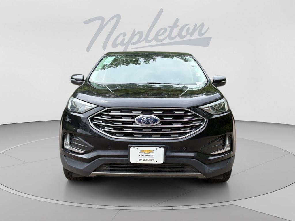 Used 2022 Ford Edge Titanium AWD/4WD image 2