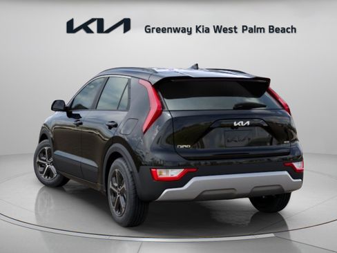New 2026 Kia Niro EX FWD image 5