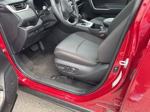 Used 2025 Toyota RAV4 XLE w/ Convenience Package image 2