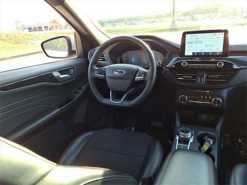 Used 2025 Ford Escape ST-Line Select image 11