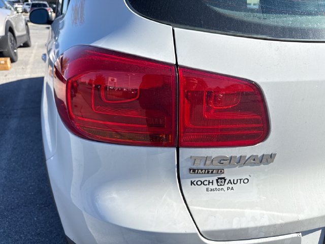 Used 2018 Volkswagen Tiguan Limited w/ Premium Package AWD/4WD image 15