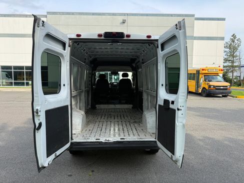 Used 2023 RAM ProMaster 2500 FWD image 17