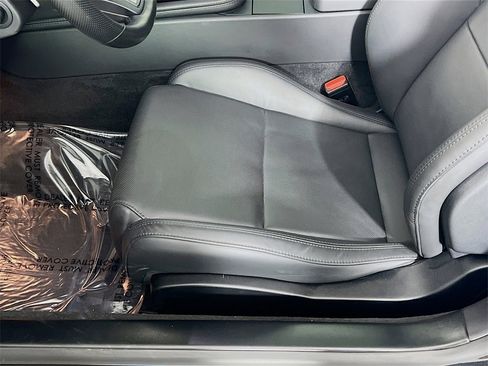 Used 2023 Jaguar F-TYPE R image 20