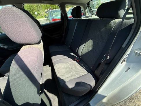 Used 2006 Toyota Matrix AWD image 8