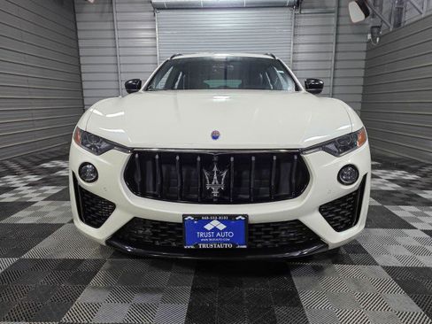 Used 2021 Maserati Levante image 3