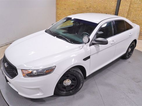 Used 2017 Ford Taurus Police Interceptor AWD image 2