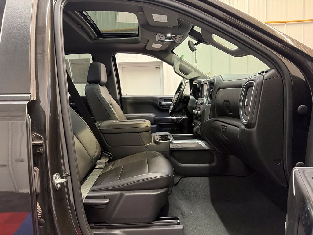 Used 2021 Chevrolet Silverado 1500 RST w/ Convenience Package II AWD/4WD image 20