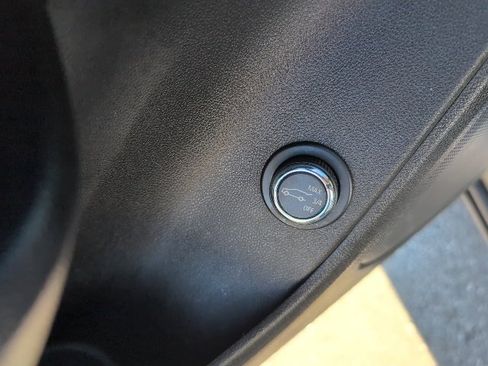 Certified 2021 Chevrolet Blazer LT image 11