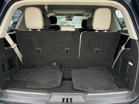 Used 2024 Lincoln Navigator Premiere image 27