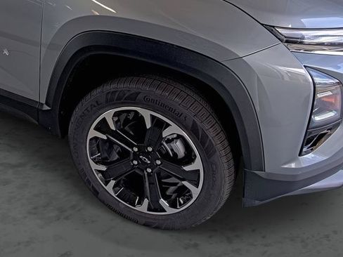 New 2026 Chevrolet Equinox LT w/ Convenience Package II FWD image 16