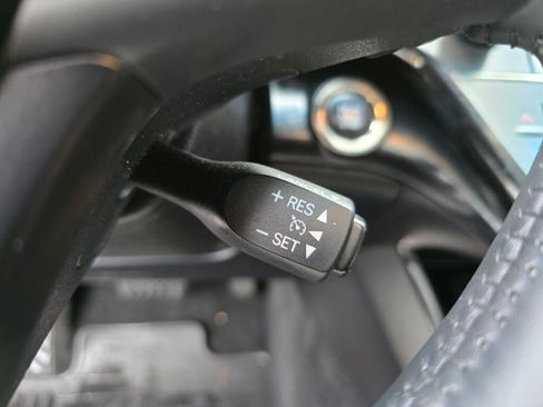 Used 2016 Toyota Avalon Touring image 23