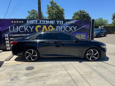 Used 2021 Honda Accord Sport Special Edition image 2