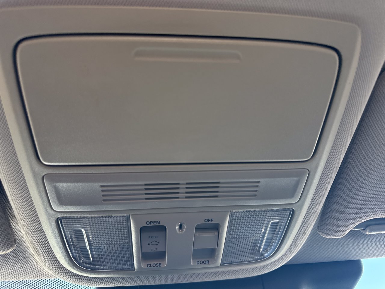 Used 2018 Honda Accord EX-L image 29