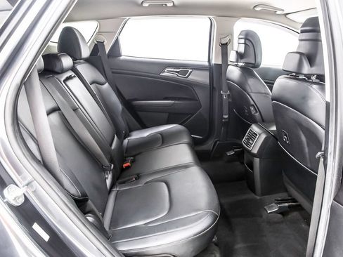 Used 2023 Kia Sportage EX FWD image 34