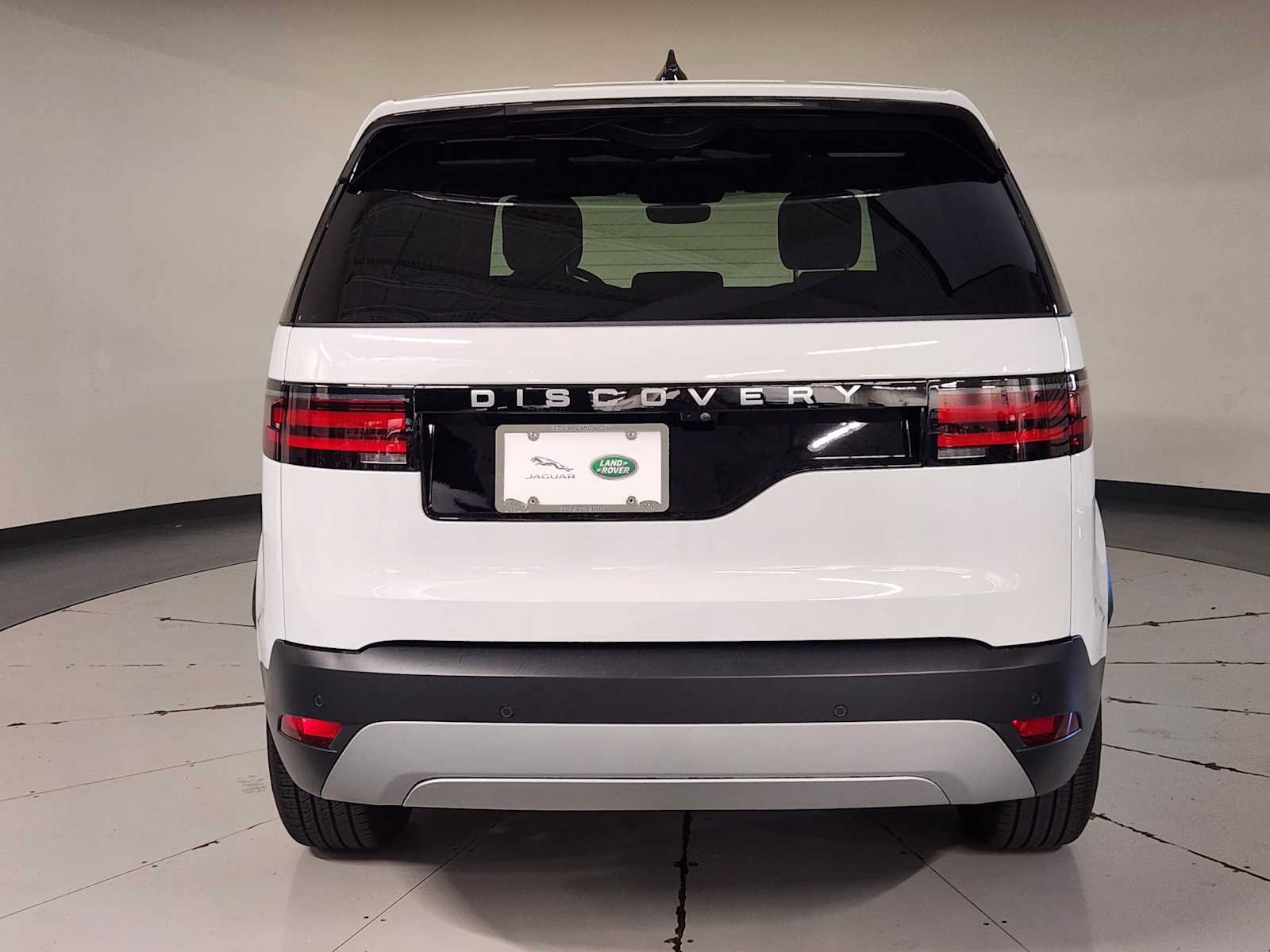 Used 2026 Land Rover Discovery S AWD/4WD image 10