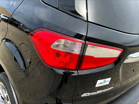 Used 2021 Ford EcoSport Titanium image 28