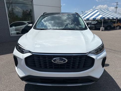 Certified 2024 Ford Escape Active w/ Tech Pack #1 AWD/4WD image 3