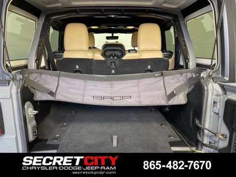 Used 2018 Jeep Wrangler Unlimited Sahara AWD/4WD image 29