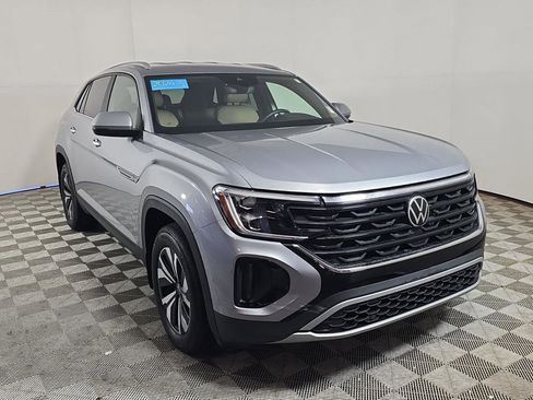 Certified 2024 Volkswagen Atlas Cross Sport SE AWD/4WD image 1