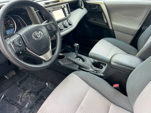 Used 2013 Toyota RAV4 LE image 12