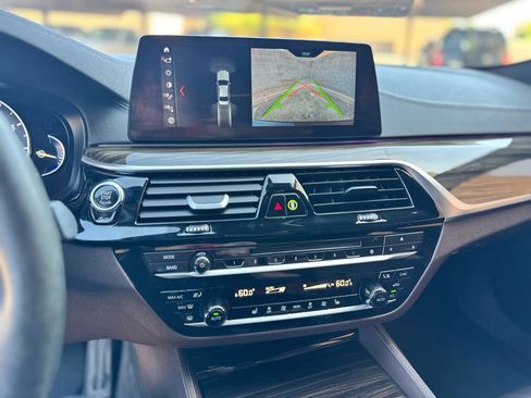 Used 2018 BMW M550i xDrive image 26