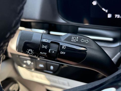 Used 2023 Kia Carnival SX FWD image 34