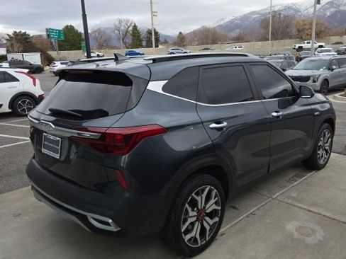 Certified 2023 Kia Seltos SX w/ SX Sunroof Package image 4