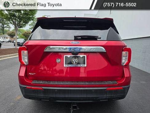 Used 2021 Ford Explorer XLT RWD image 6