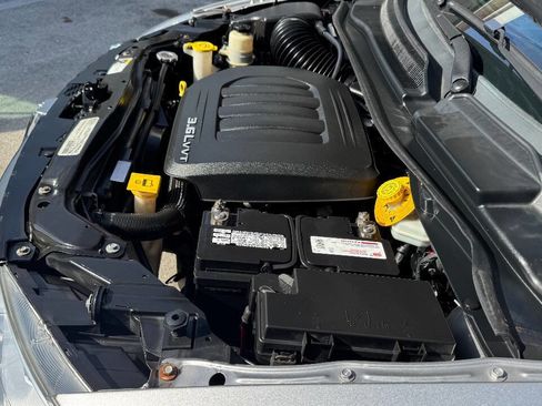 Used 2016 Dodge Grand Caravan SXT w/ UConnect Hands-Free Group image 21