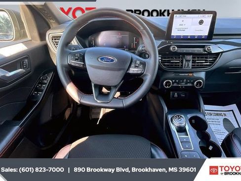 Used 2024 Ford Escape ST-Line image 5