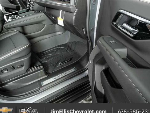 New 2026 Chevrolet Suburban Premier w/ Sun And Tow Package image 26