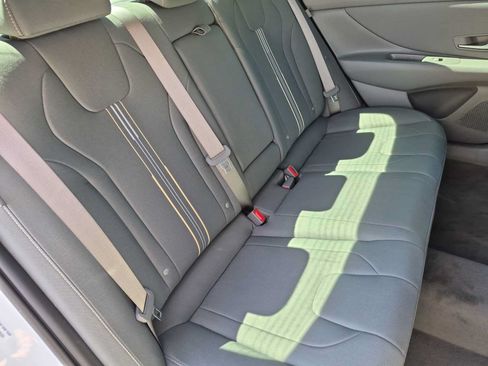 New 2026 Hyundai Elantra SEL Sport FWD image 20