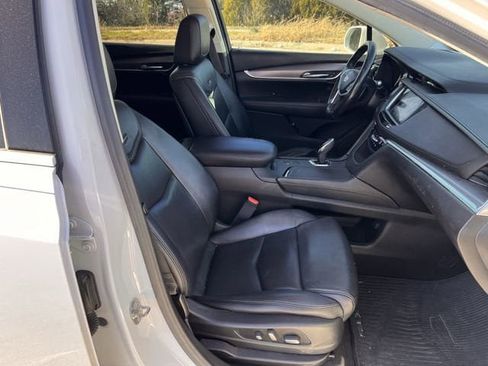 Used 2019 Cadillac XT5 Luxury image 27