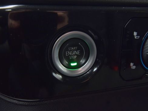 Used 2022 Chevrolet Silverado 1500 LT image 35