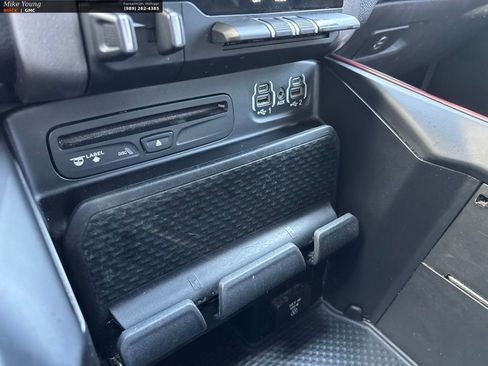 Used 2019 RAM 1500 Rebel w/ Level 1 Equipment Group AWD/4WD image 25