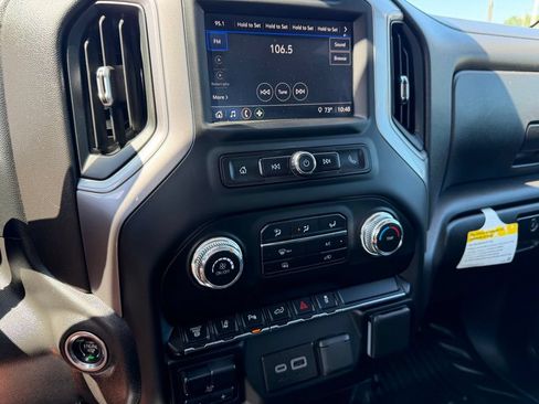 Used 2024 GMC Sierra 2500 Pro w/ Fleet Convenience Package AWD/4WD image 28