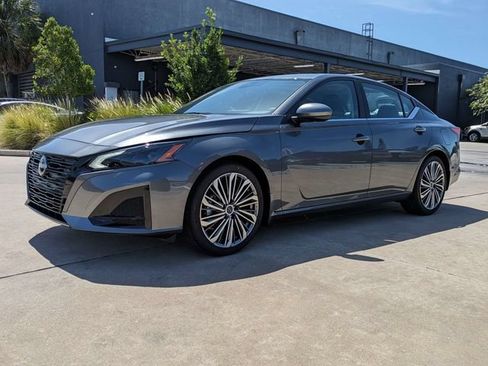 New 2026 Nissan Altima 2.5 SV w/ SV Premium Package FWD image 10