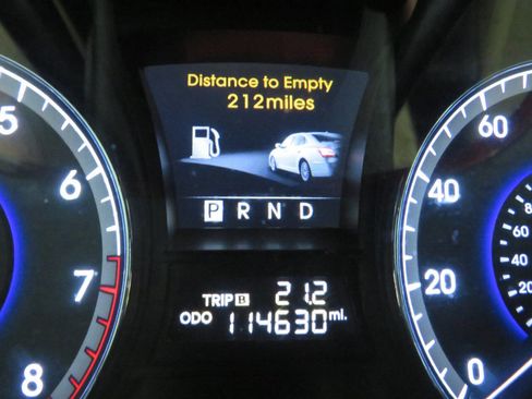 Used 2012 Hyundai Equus Signature image 17