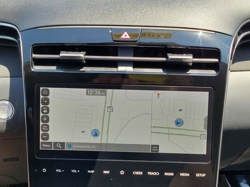Certified 2023 Hyundai Tucson Limited AWD/4WD image 31