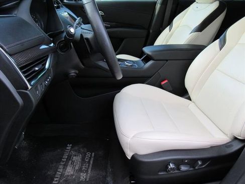 Used 2020 Cadillac XT4 Sport image 15