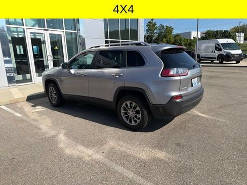 Used 2020 Jeep Cherokee Latitude Plus w/ Comfort/Convenience Group AWD/4WD image 5