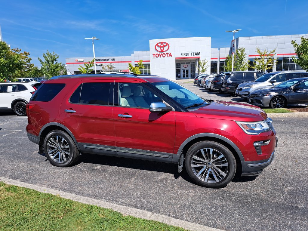 Used 2018 Ford Explorer Platinum AWD/4WD image 6