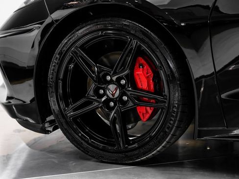 Used 2021 Chevrolet Corvette Stingray Premium Cpe w/ Engine Appearance Package RWD image 68
