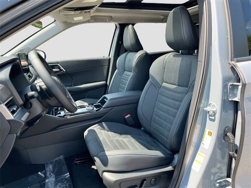 New 2025 Mitsubishi Outlander Trail Edition image 22