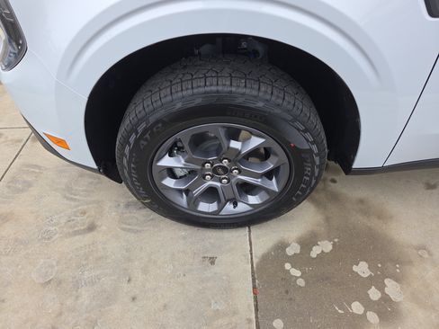 New 2026 Ford Maverick XLT w/ XLT Luxury Package image 9